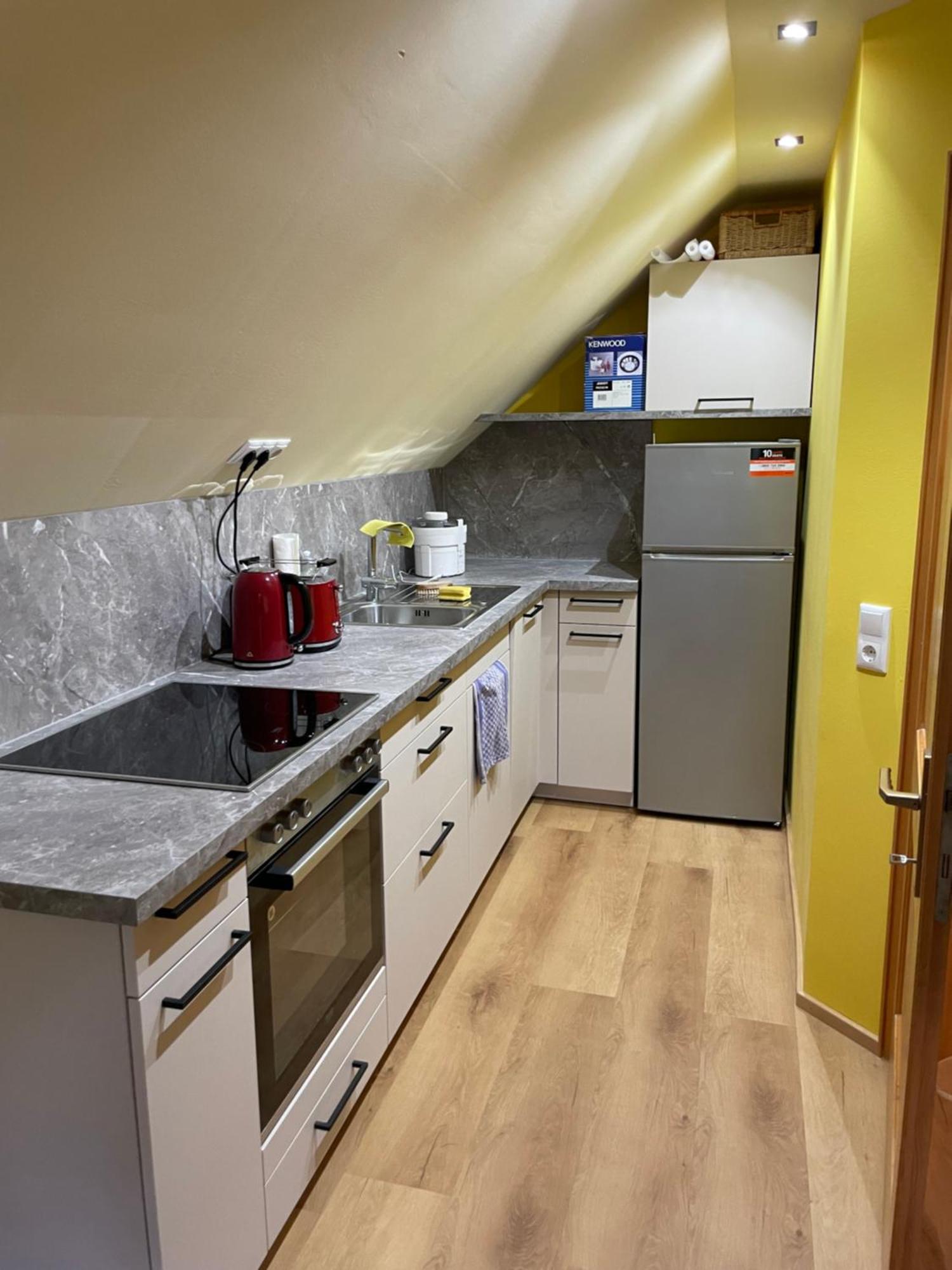 Neu Renoviertes 2Zi Appartment Im Dg Feldkirch Exterior foto