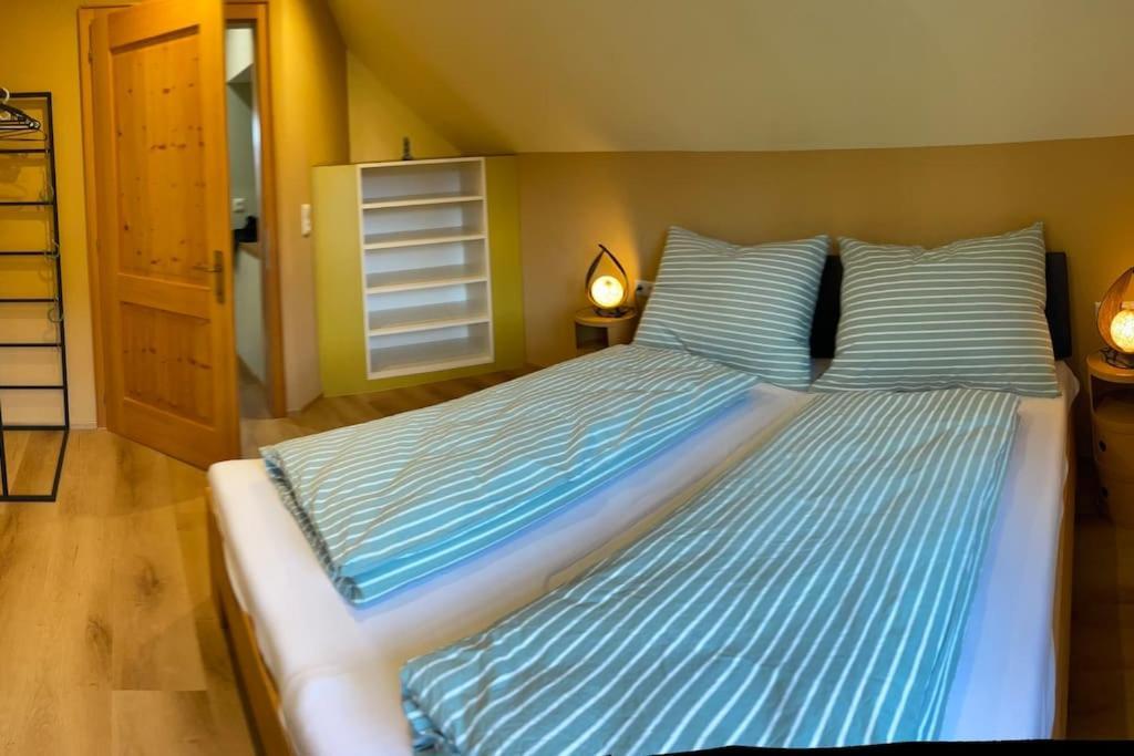 Neu Renoviertes 2Zi Appartment Im Dg Feldkirch Exterior foto